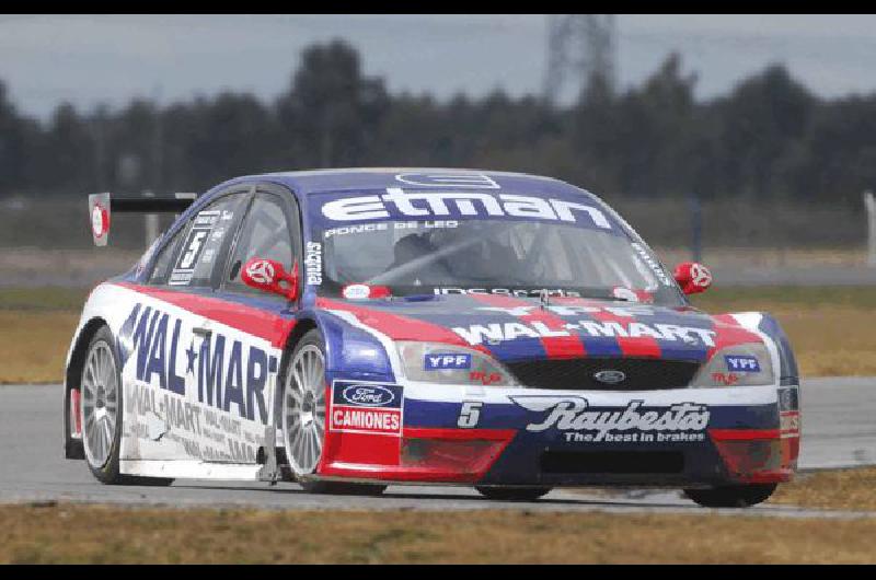 Gabriel Ponce de LeÃ³n con un Mondeo TRV6 del IDS Sports logrÃ³ ayer la pole position para la carrera clasificatoria de hoy Prensa 