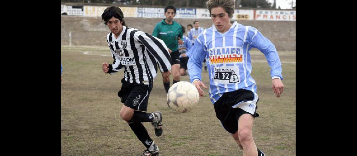 LilÃn de Laprida dio la sorpresa en el Parque Carlos Guerrero y le ganÃ³ a Estudiantes por 3 a 1 Claudio MartÃ­nez 