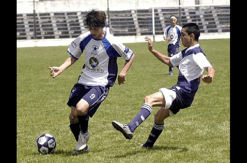 Al fÃºtbol menor le quedan tres fechas Archivo 
