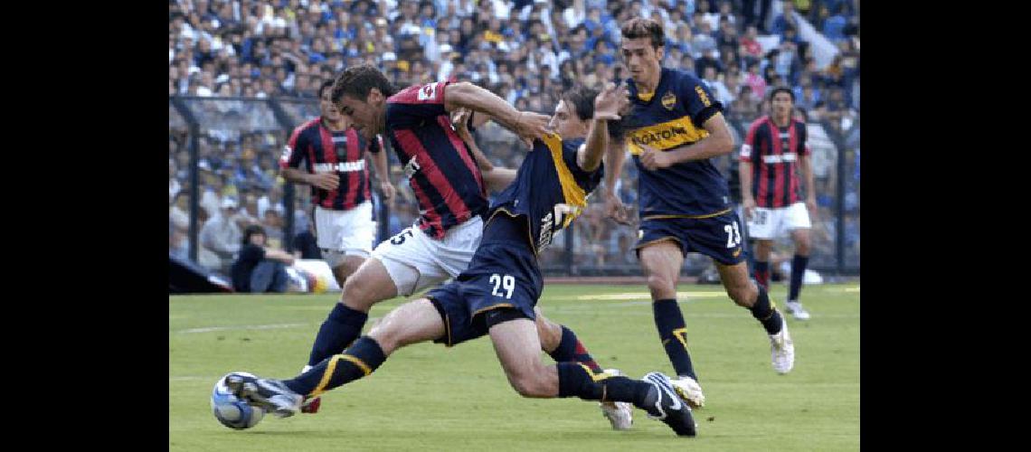 Boca y San Lorenzo con las secuelas que dejÃ³ el enfrentamiento de la semana pasada seguirÃn cada uno por su lado en la lucha por la corona Archivo 