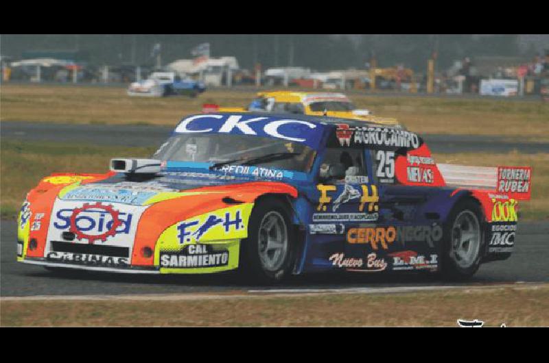 El piloto de OlavarrÃ­a SebastiÃn CiprÃ©s estÃ octavo en el certamen de TC Pista Gentileza SoloTCPista 