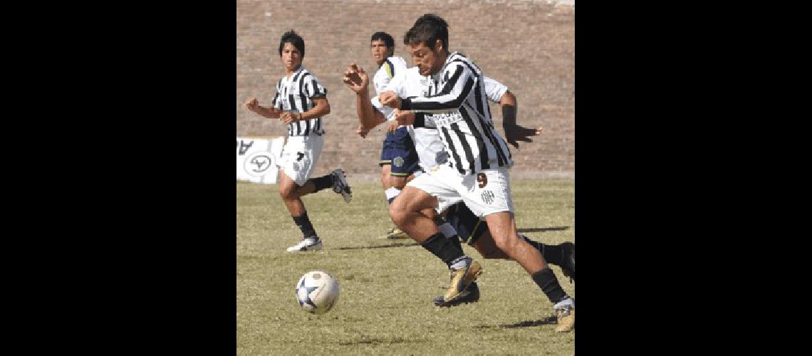 Con cuatro partidos se jugarÃ� parcialmente hoy la Ãºltima fecha del torneo Apertura Archivo 