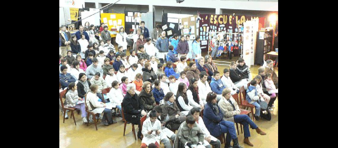 Las bailarinas del Taller Municipal de Danzas estuvieron en la muestra 