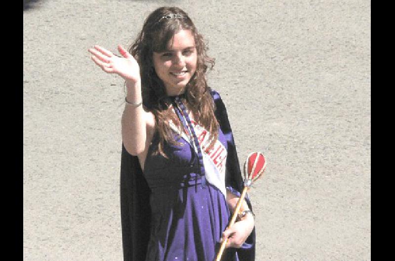 El Ford de Manuel Arias del RCV sonÃ³ a su paso durante el desfile 