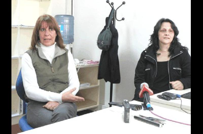 La jefa de la UDAI OlavarrÃ­a junto con la titular de Anses Laprida MarÃ­a del Carmen Caruso 