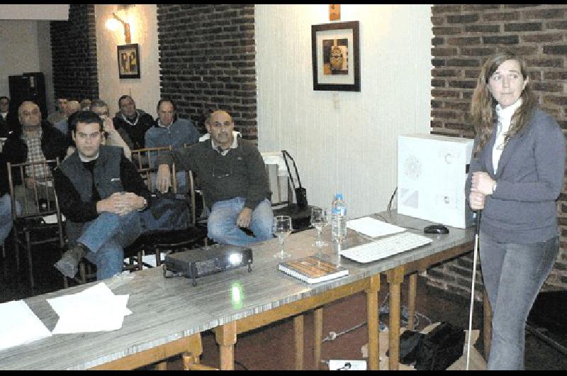 La biÃ³loga Mariottini fue quien explicÃ³ acerca de los resultados de monitoreo 
