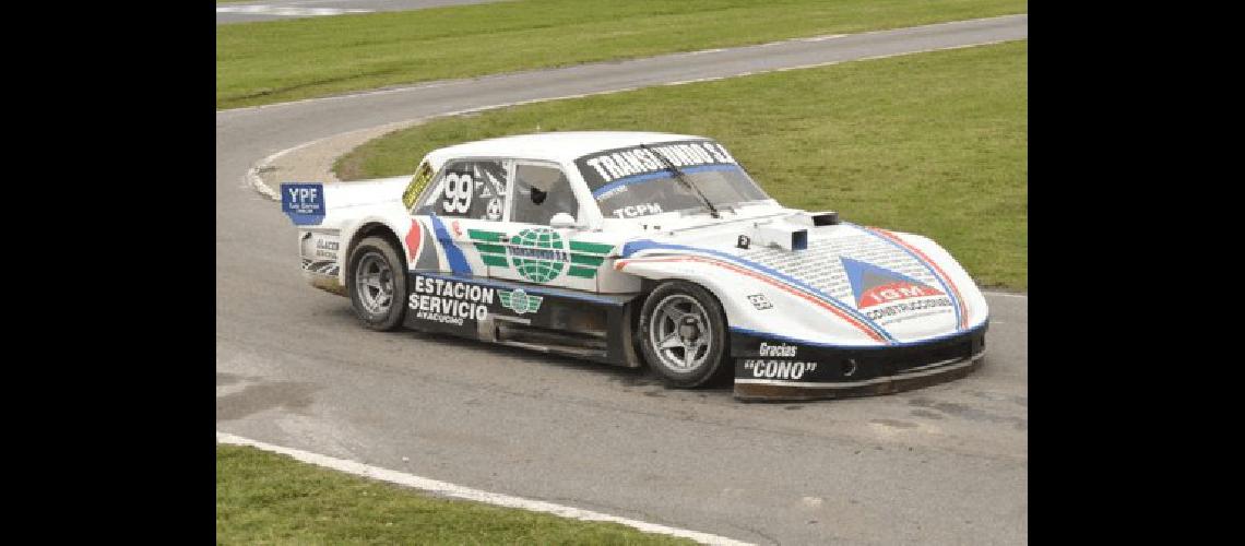 NicolÃs Pezzucchi recibiÃ³ un toque el domingo en La Plata y desertÃ³ Su actualidad es definir pronto el 2010 Foto gentileza- wwwvenitomateunmatecomar 