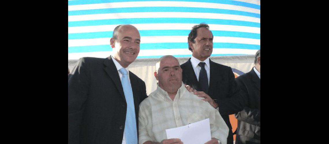 RubÃ©n DarÃ­o SÃ�enz Valiente recibiÃ³ llaves y documentaciÃ³n del Intendente y el Gobernador 