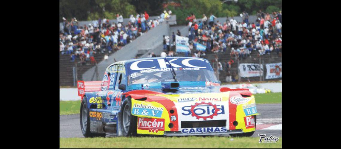 SebastiÃn CiprÃ©s cerrÃ³ el 2009 en Buenos Aires con el Ford de Sava Con la misma unidad arrancarÃ el 2010 con motor de Ricardo Oberti Foto wwwsolotcpistacomar 