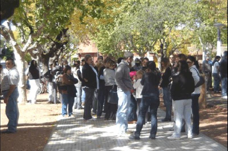 Los gremios deberÃn seguir esperando Pellitta no estarÃ en La Madrid y decidieron posponer la movilizaciÃ³n hasta el lunes  Agencia 
