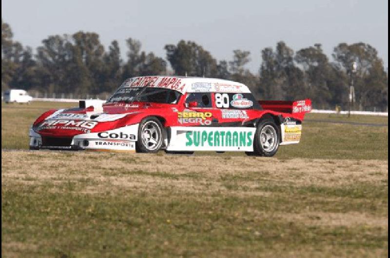 MartÃ­n Laborda (arriba) dominÃ³ la jornada clasificatoria del TC Pista Mouras en La Plata Lo escoltÃ³ su coterrÃneo NicolÃs Pezzucchi (izquierda) Fotos Prensapro 