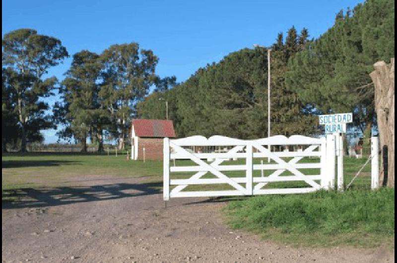 Comienza hoy la 43Âª ExposiciÃ³n Rural de General La Madrid AdemÃs de la muestra de vacunos y equinos habrÃ aves comercios y artesanos lamatritenses que mostrarÃn sus productos Silvia Herbosa 