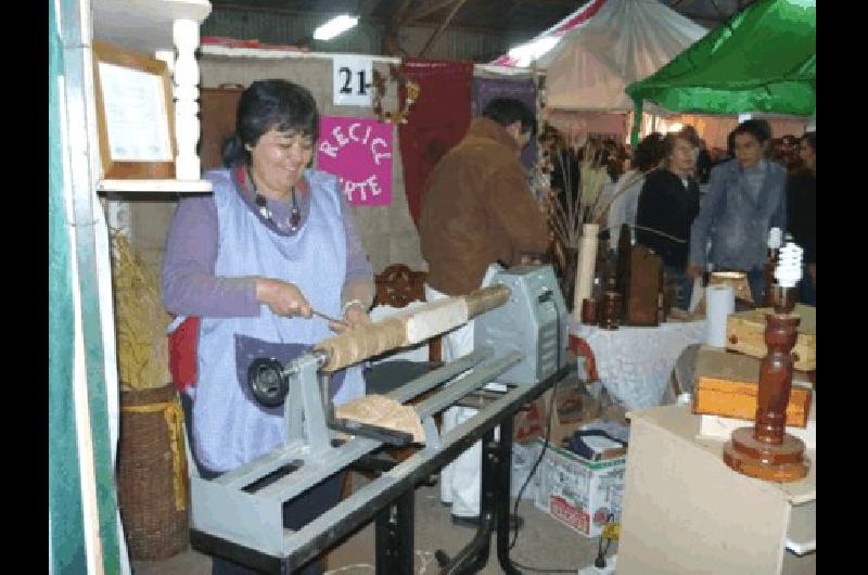 Los stands sumaron mÃs de 40 entre artesanos comercios y agroindustrias Coincidieron en que se presentarÃ­an el prÃ³ximo aÃ±o 
