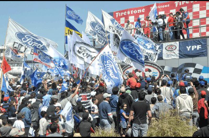 Hubo mucha gente en el Hermanos Emiliozzi pero la carrera de 2011 no estÃ confirmada Carlos RamÃ­rez 