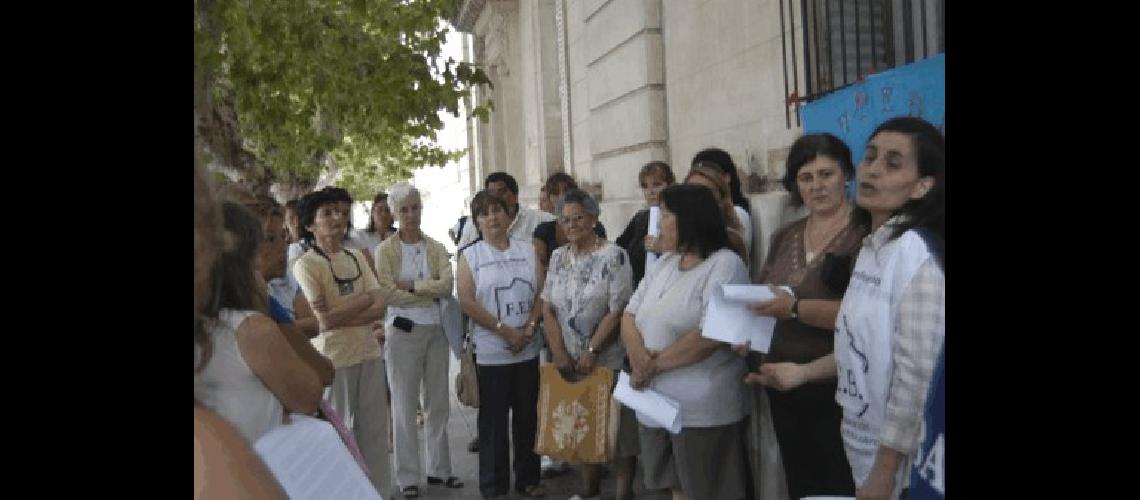 FEB y Suteba realizarÃn una jornada de protesta en la plaza San MartÃ­n 