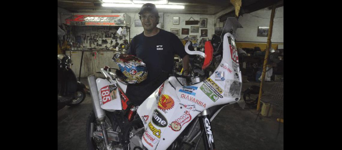 En el taller de HernÃn Hermann se armÃ³ la Beta 525 con la cual Juan JosÃ© Barbery cumplirÃ el sueÃ±o de estar en el Dakar 2011 Carlos RamÃ­rez 
