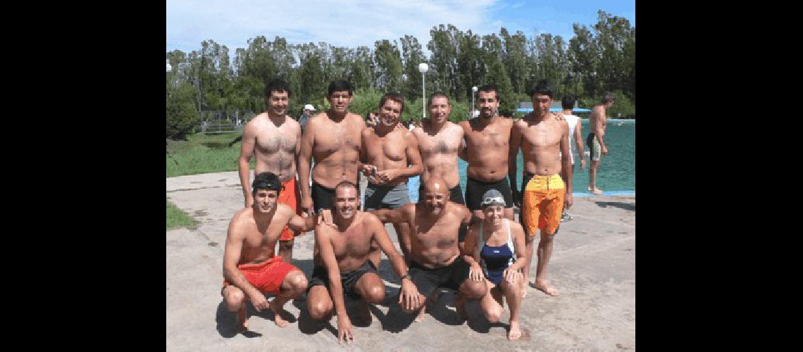 Grupo de lapridenses que seguramente volverÃn a estar este aÃ±o en el TriatlÃ³n 2011 Archivo 