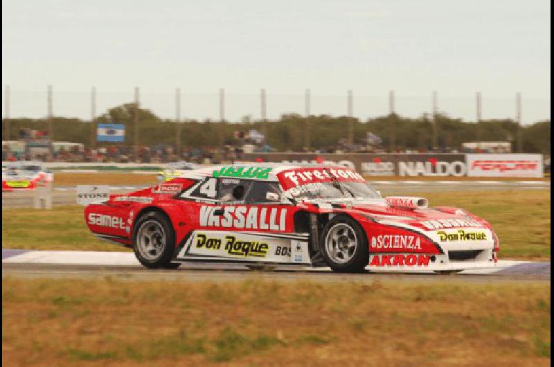A paso firme Rossi llevÃ³ al lÃ­mite a la Chevy del JP Racing para ser el mÃs rÃpido en San Luis Gentileza Prensapro  Javier Gallardo 