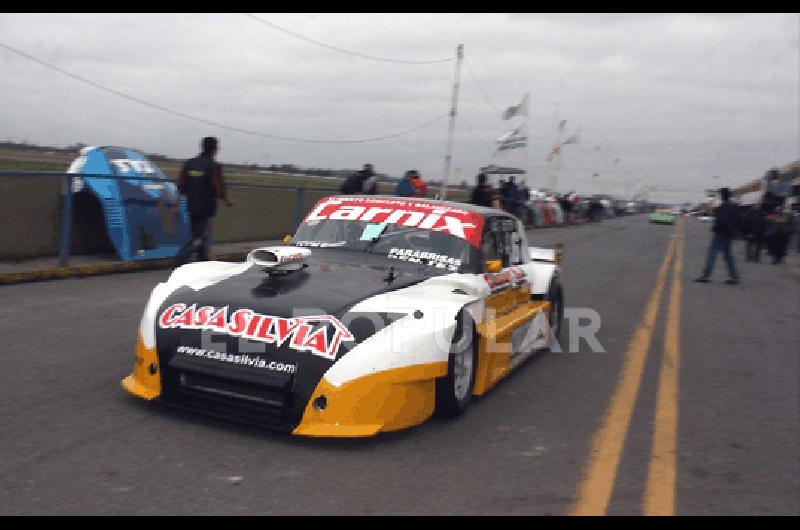 NicolÃs Pezzucchi girÃ³ ayer en La Plata y equilibrÃ³ el Ford Gentileza DarÃ­o Gallardo 