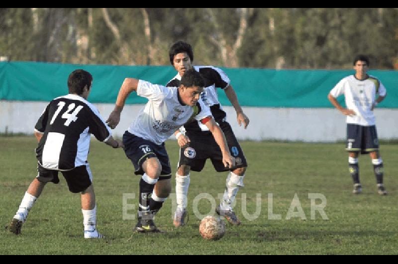 Embajadores visitarÃ� a El FortÃ­n el Ãºnico lÃ­der del torneo Archivo 
