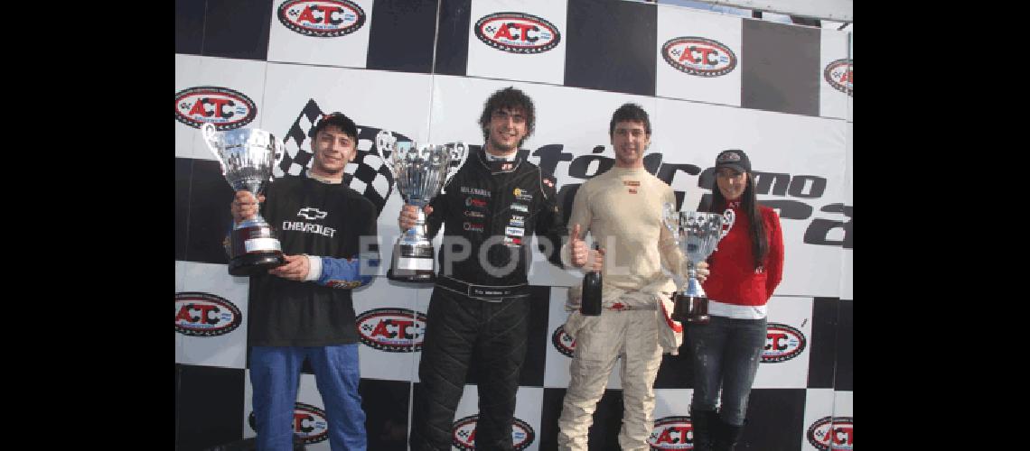 Lucas Alonso Eduardo MartÃ­nez y el olavarriense NicolÃs Pezzucchi subieron al podio de la 9Âª fecha del TC Pista Mouras Prensa ACTC 