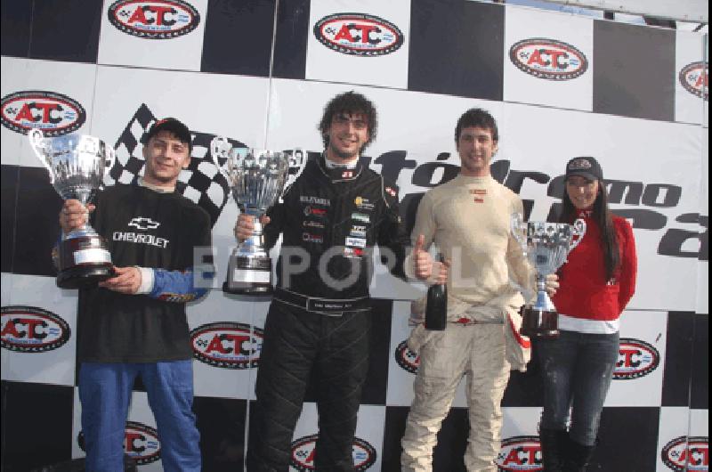 Lucas Alonso Eduardo MartÃ­nez y el olavarriense NicolÃs Pezzucchi subieron al podio de la 9Âª fecha del TC Pista Mouras Prensa ACTC 