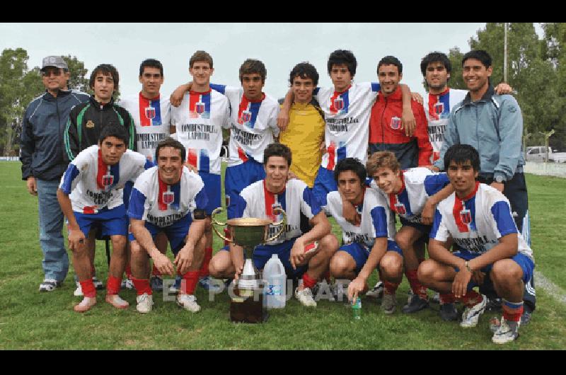 Equipo de LilÃn que ganÃ³ la Copa Ciudad de Laprida 2011 Agencia 
