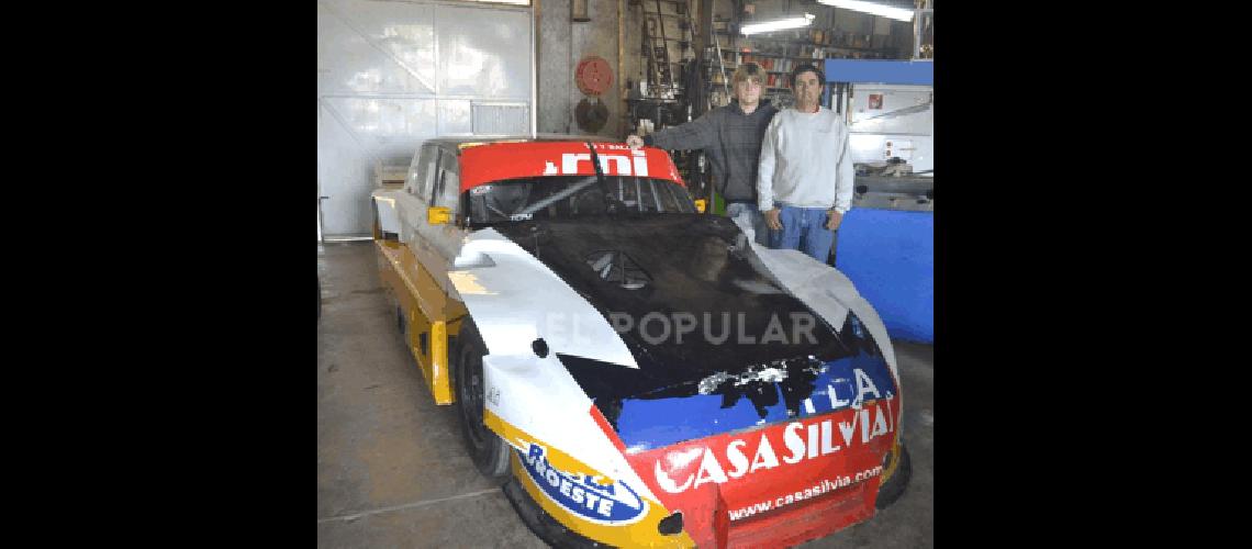 Alejandro Weimann ingresarÃ en 2012 al TCPM En el taller de Lolo RosellÃ³ estÃ el Ford que pertenecÃ­a a Pezzucchi Miguelangel 