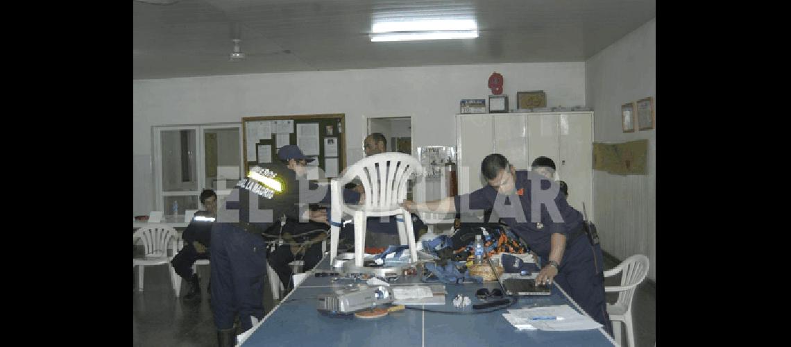 Dieciocho bomberos de La Madrid y la regiÃ³n realizaron una prÃctica de rescate en altura 