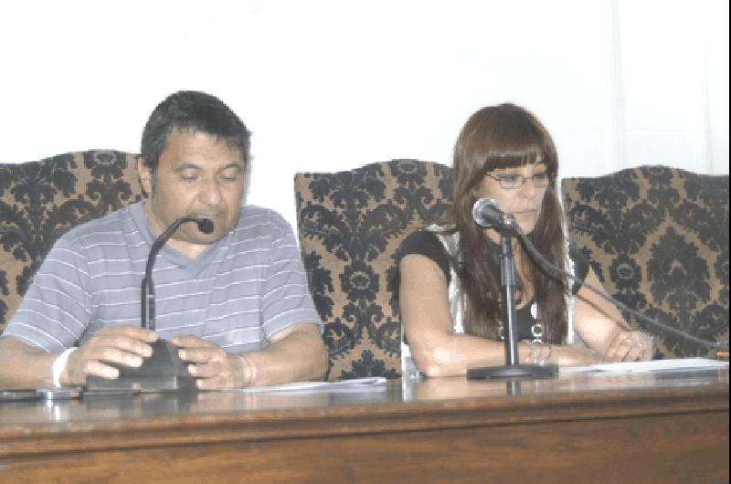 Sandra FernÃndez y Pedro Mansur actuales presidenta y secretario del Concejo Deliberante de La Madrid 