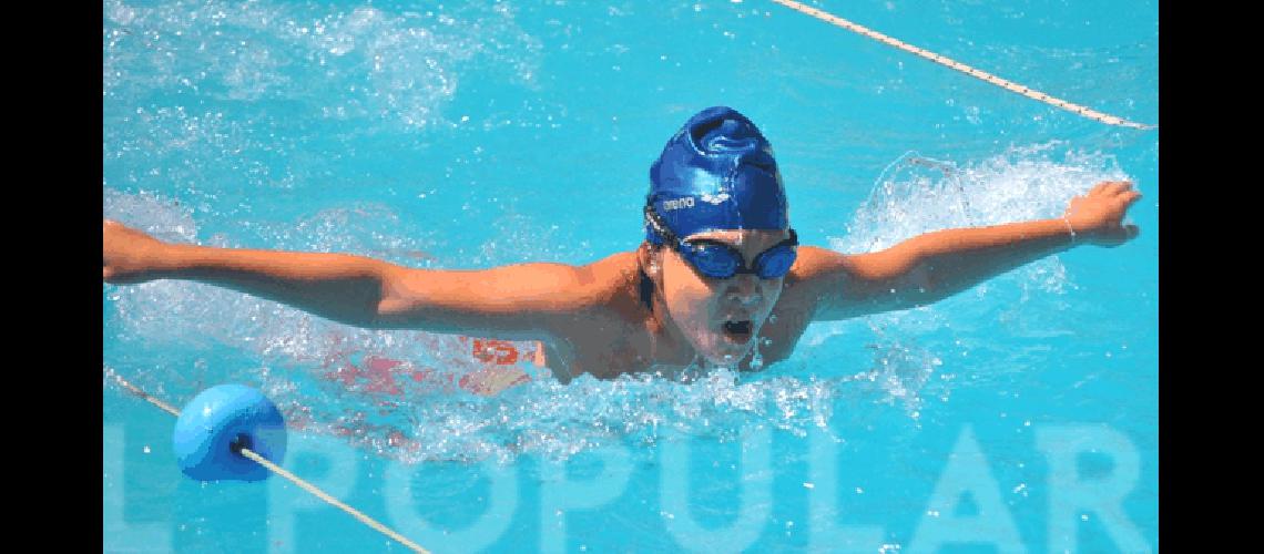Thiago SÃenz Valiente ganador en mariposa infantil A 