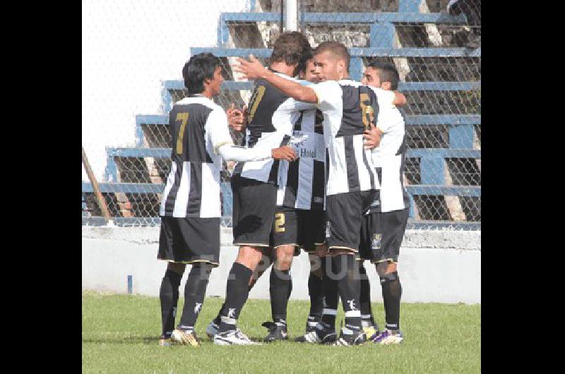El Bata festeja Hasta maÃ±ana serÃ� el Ãºnico puntero del Apertura Enrique Zelaya 