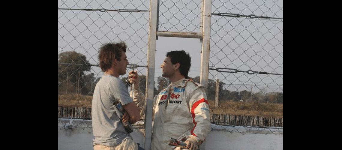 NicolÃs Romero de TC Pista Mouras y NicolÃs Pezzucchi del TC Mouras se quedaron ayer sin clasificar Gentileza DarÃ­o Gallardo 