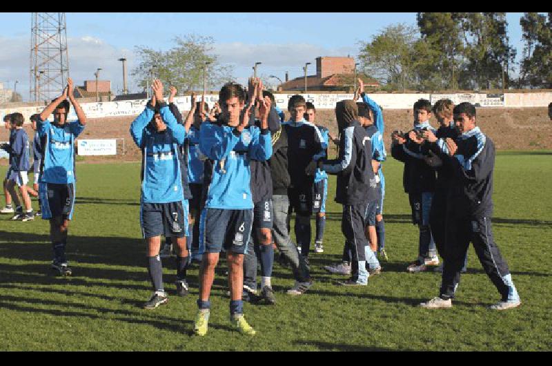El conjunto de OlavarrÃ­a empatÃ³ sus dos partidos y se quedÃ³ rÃpidamente afuera Enrique Zelaya 