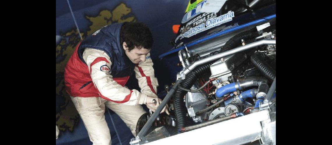 NicolÃs Pezzucchi probÃ³ en el autÃ³dromo Roberto Mouras en la previa del inicio del Playoffs Prensa 