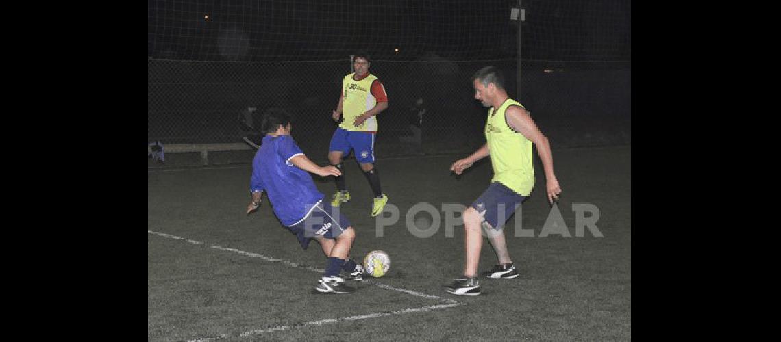 Este domingo se definirÃ�n las posiciones de los mejores cuatro equipos Carlos RamÃ­rez 