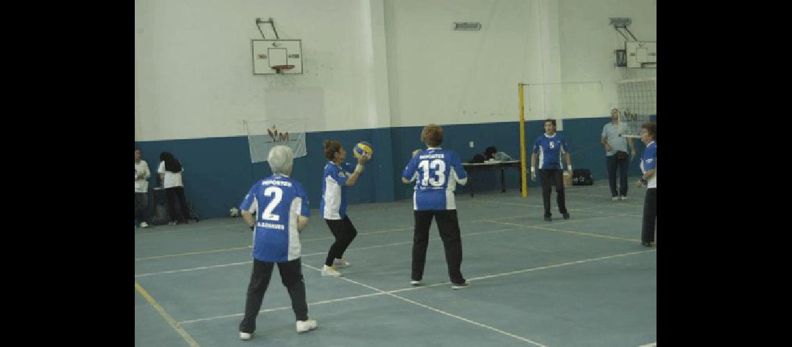 MÃs de 800 Abuelos de La Madrid y la regiÃ³n participaron ayer de una nueva etapa clasificatoria de los Juegos Buenos Aires 2012 