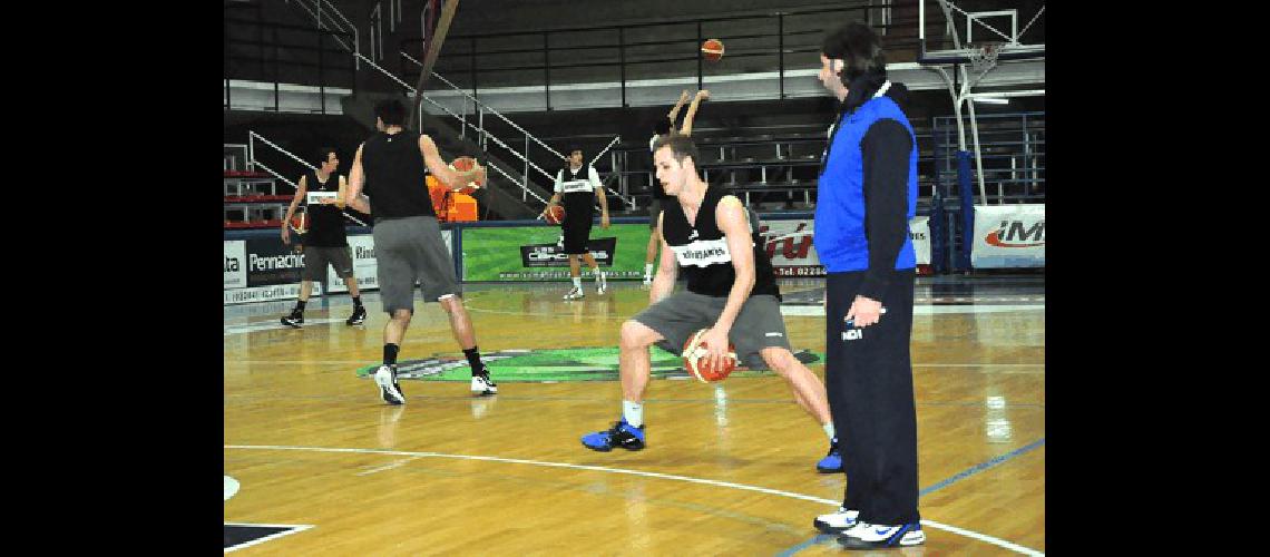 Estudiantes se prepara de cara a su debut ante el equipo pincharrata que dirige Gustavo PÃ©rez Marcelo Kehler 