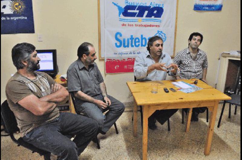 El funcionario estuvo acompaÃ±ado por dirigentes de Suteba Laprida y JuÃrez 