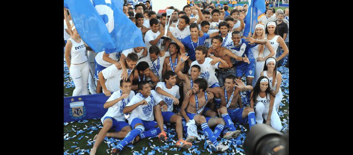 VÃ©lez campeÃ³n del Inicial tendrÃ su debut en el Final ante Argentinos Juniors Archivo 