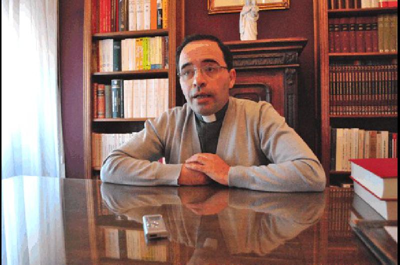 Enrique Germade pÃrroco de la iglesia Santos JoaquÃ­n y Ana de Laprida Agencia 