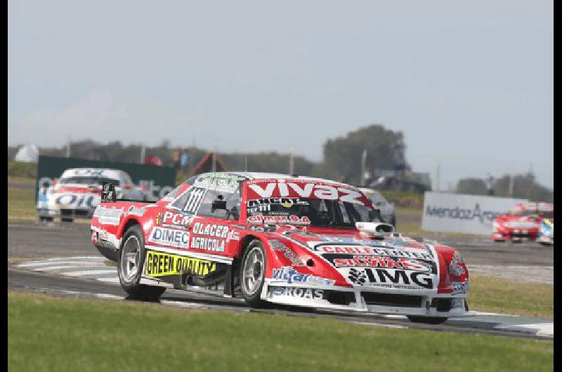 La primera serie lo tuvo como ganador a NicolÃs Pezzucchi quien vuelta tras vuelta confirmÃ³ el potencial de la Dodge con la cual dominÃ³ de punta a punta DarÃ­o Gallardo 