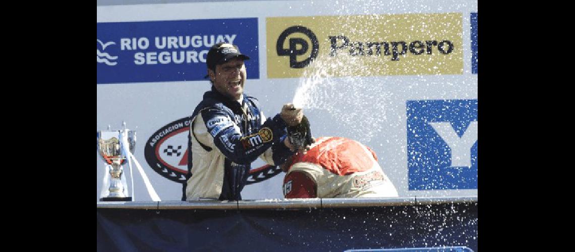 NicolÃs Pezzucchi alcanzÃ³ en su primer triunfo en la segunda categorÃ­a de ACTC CaÃ±uelas GB Racing 