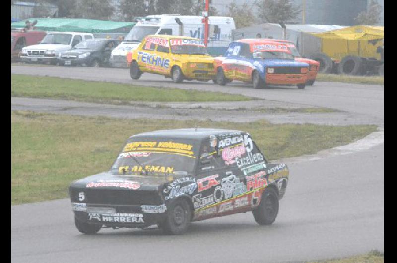 Gabriel Lezaeta hizo todo fÃcil para ganar por tercera vez consecutiva en la Monomarca 1100 