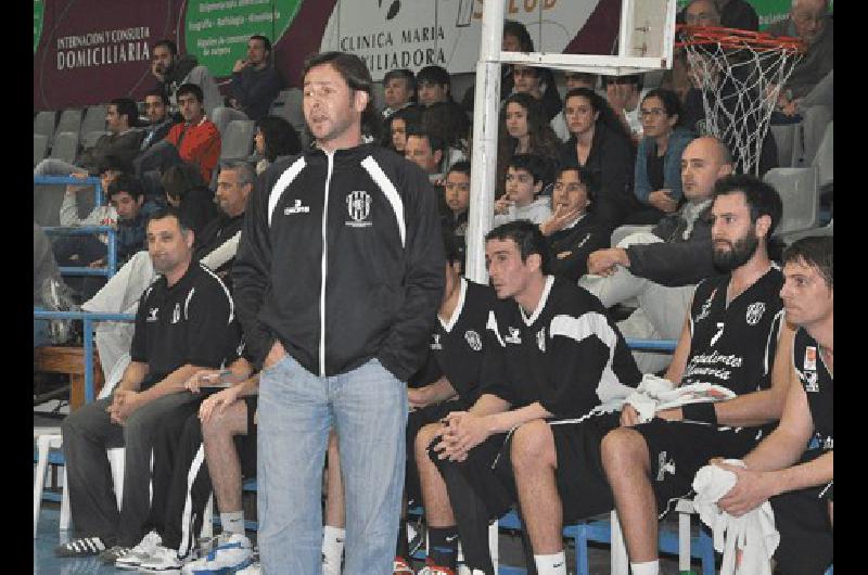 El director tÃ©cnico bahiense podrÃ­a renovar su vÃ­nculo con el Bata 