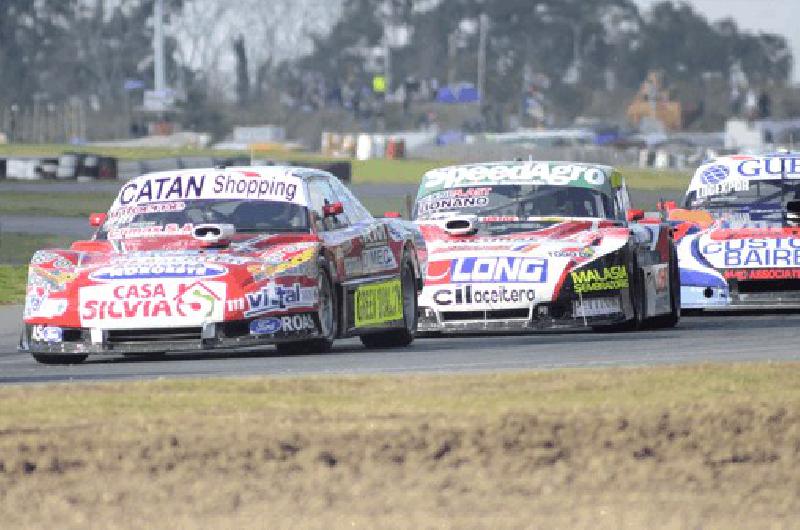 NicolÃs Pezzucchi pasÃ³ de intentar ganar la serie a terminar 4Âº por haber cortado la chicana 