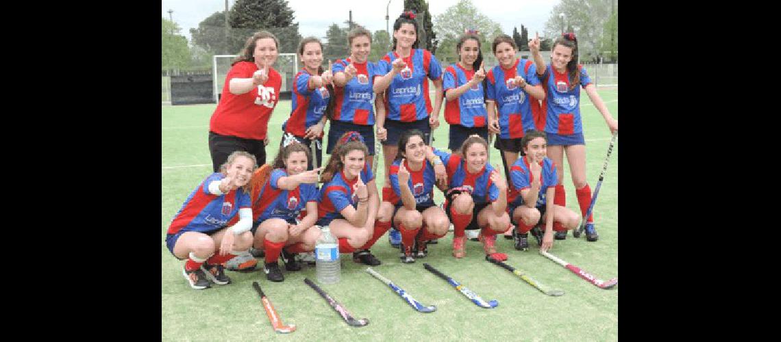 Azul Barraza Milagros Sthull Milagros Milovan y Camila Irigoyen salieron campeonas con LilÃn 
