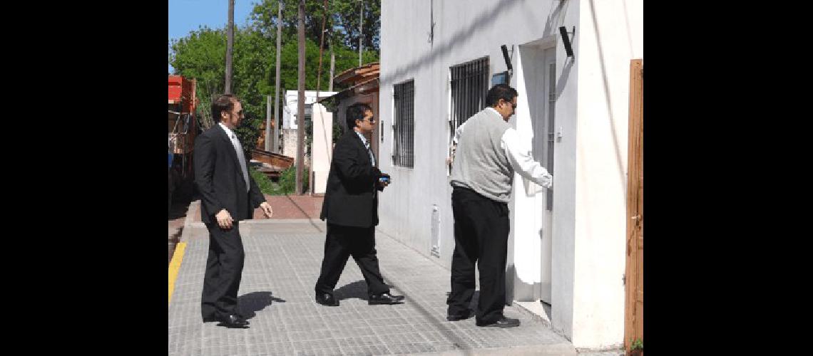 Ayer por la maÃ±ana MartÃ­n Pizzolo con personal de su fiscalÃ­a tambiÃ©n estuvo en la ayudantÃ­a fiscal de La Madrid 