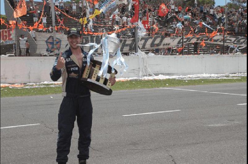 El flamante campeÃ³n de TC Pista NicolÃs Pezzucchi serÃ una de las notables figuras en Laprida 