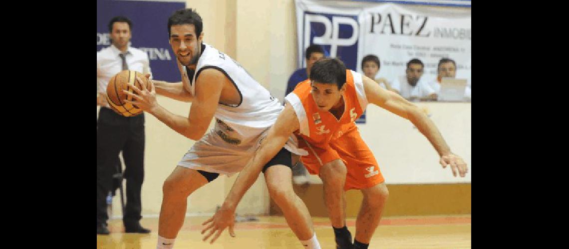 El Bataraz no pudo en Mendoza y la serie se trasladarÃ� al Maxigimnasio 